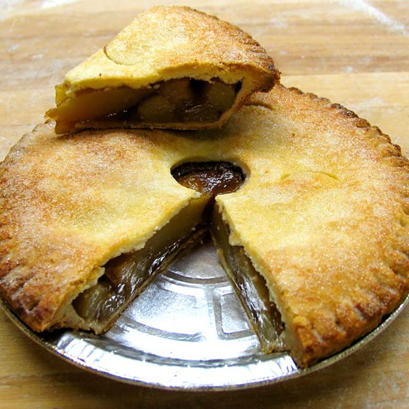 bennisons-bakery-christmas-apple-pie Picture of apple pie