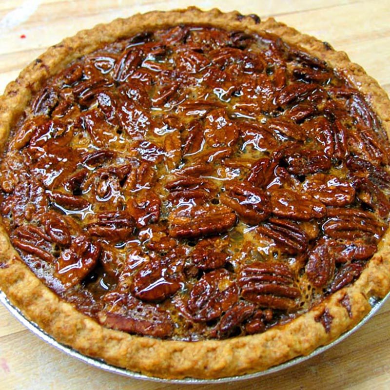 bennisons-bakery-christmas-pecan-pie